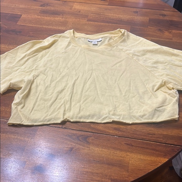 Yellow‎ Women's Top - Picture 1 of 2
